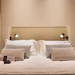 Five 4* باليرمو